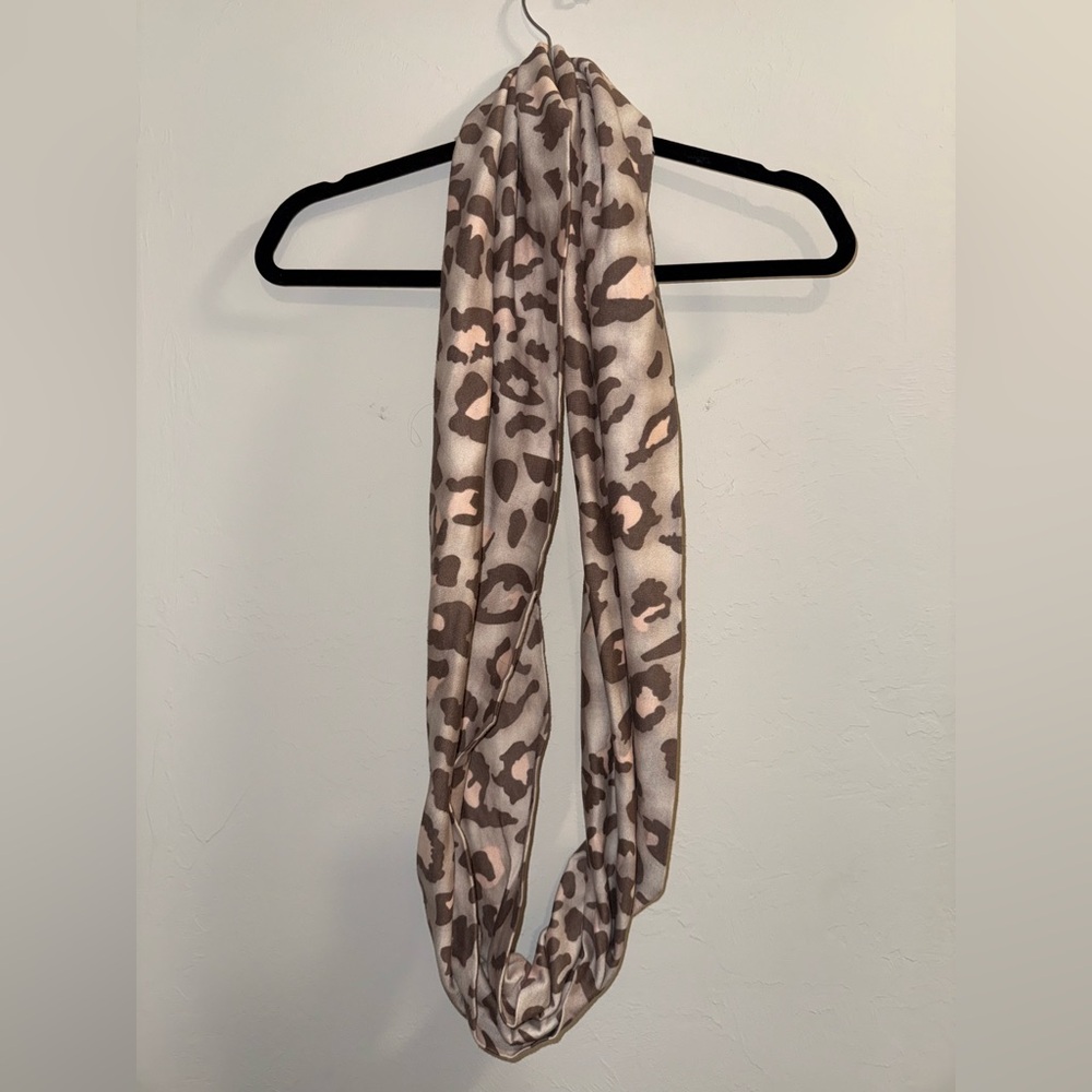 Aldo Leopard Print Infinity Scarf one size tan brown pink cheetah print winter